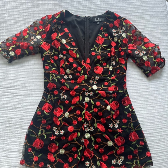 Lulu's Whirlwind Heart Black Multi Floral Embroidered Romper, Size: Medium - Picture 2 of 4